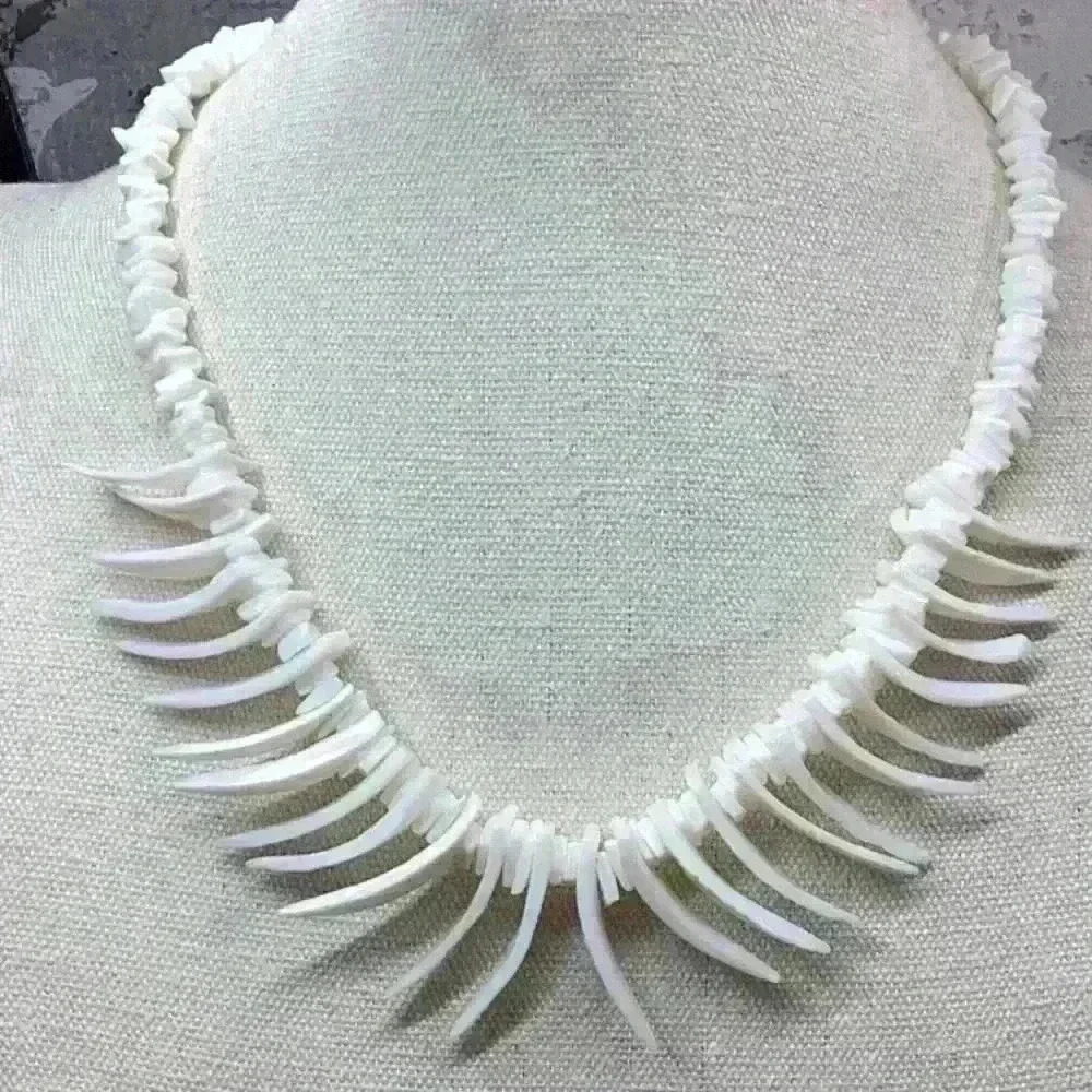 Vintage White Seashell Necklace